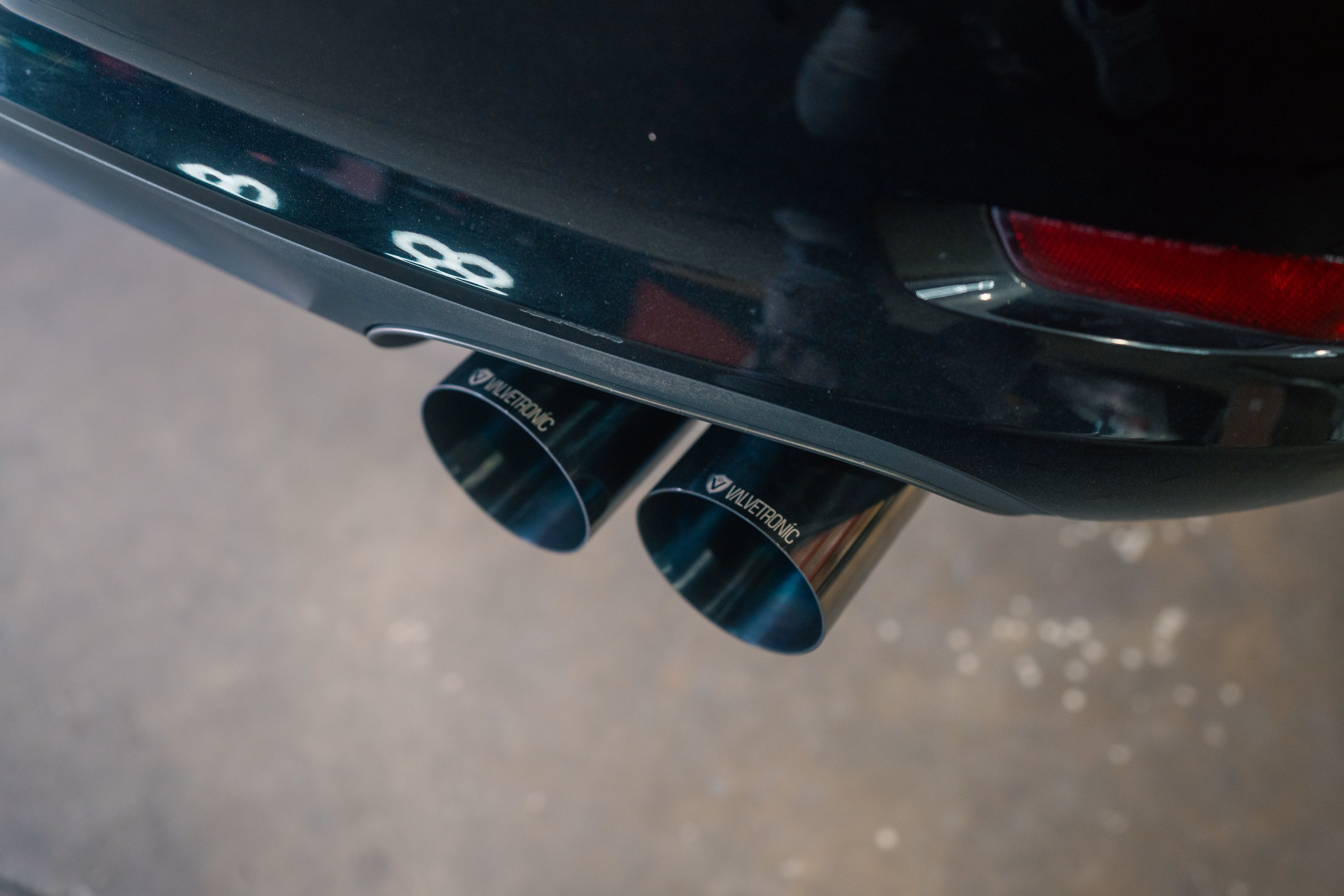 Valvetronic Valved Sport Exhaust System for Porsche 911 Carrera / S / GTS (991.1) - Image 21