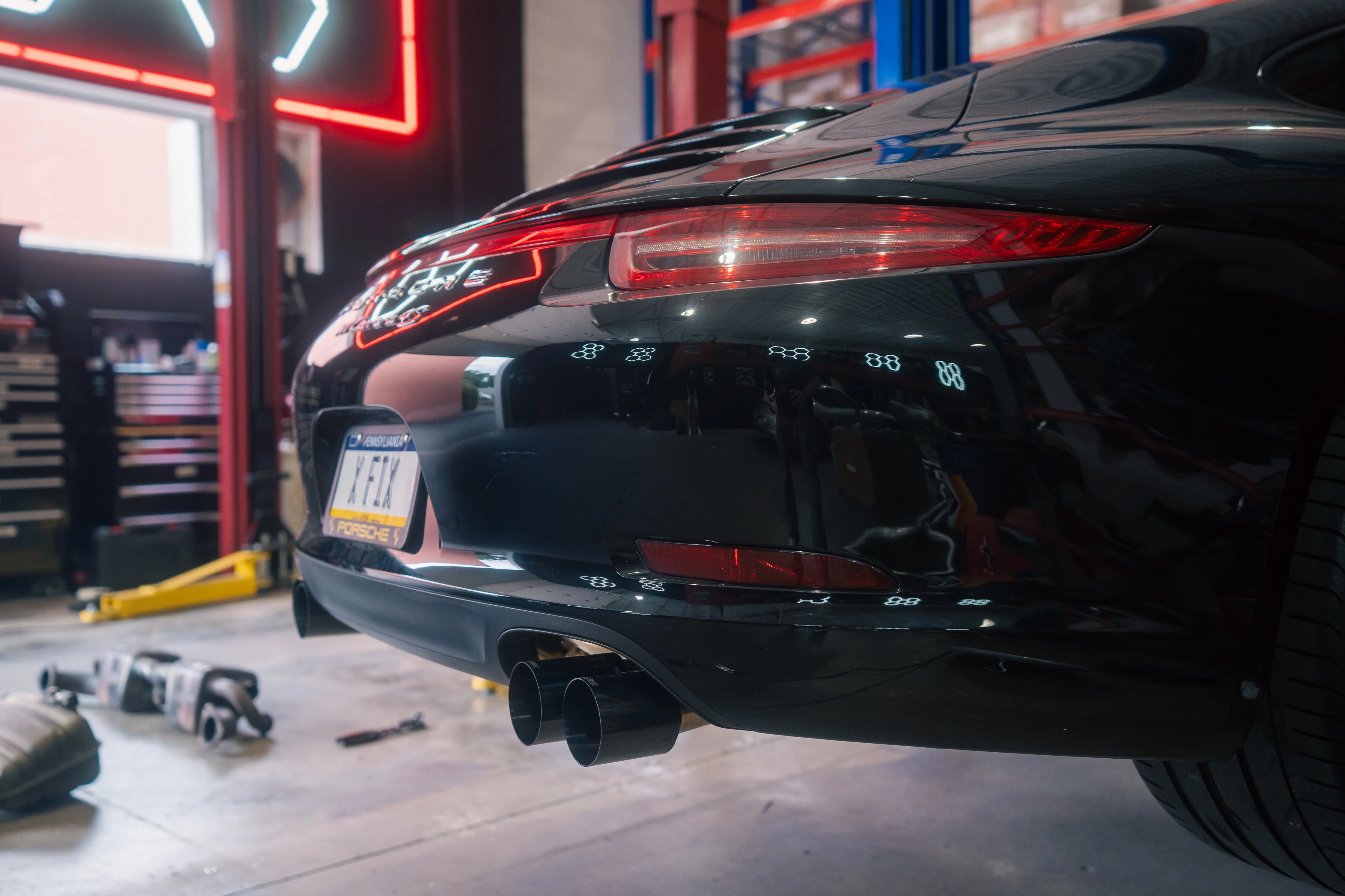 Valvetronic Valved Sport Exhaust System for Porsche 911 Carrera / S / GTS (991.1) - Image 22