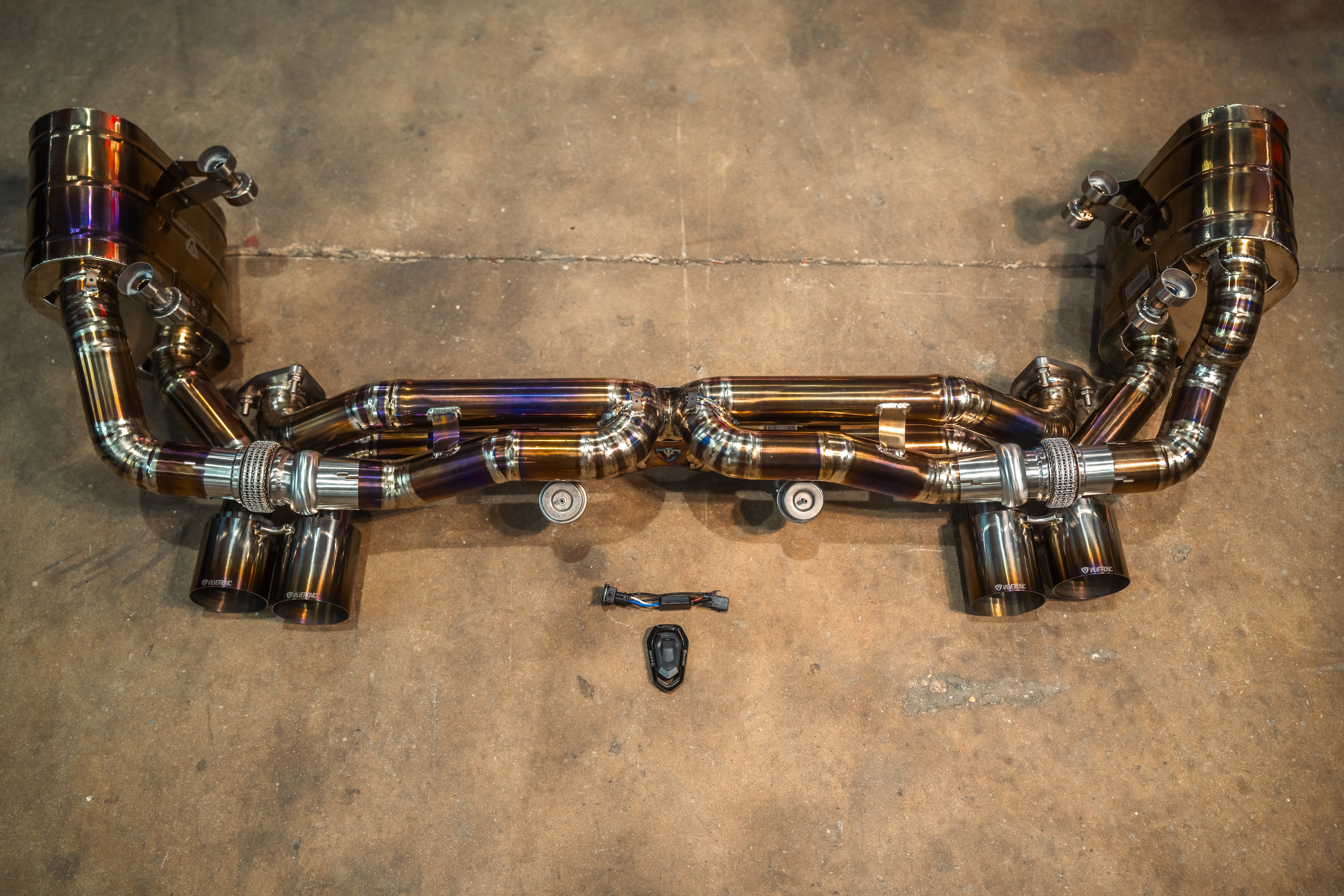 Valvetronic Valved Sport Exhaust System for Porsche 911 Carrera / S / GTS (991.1) - Image 24