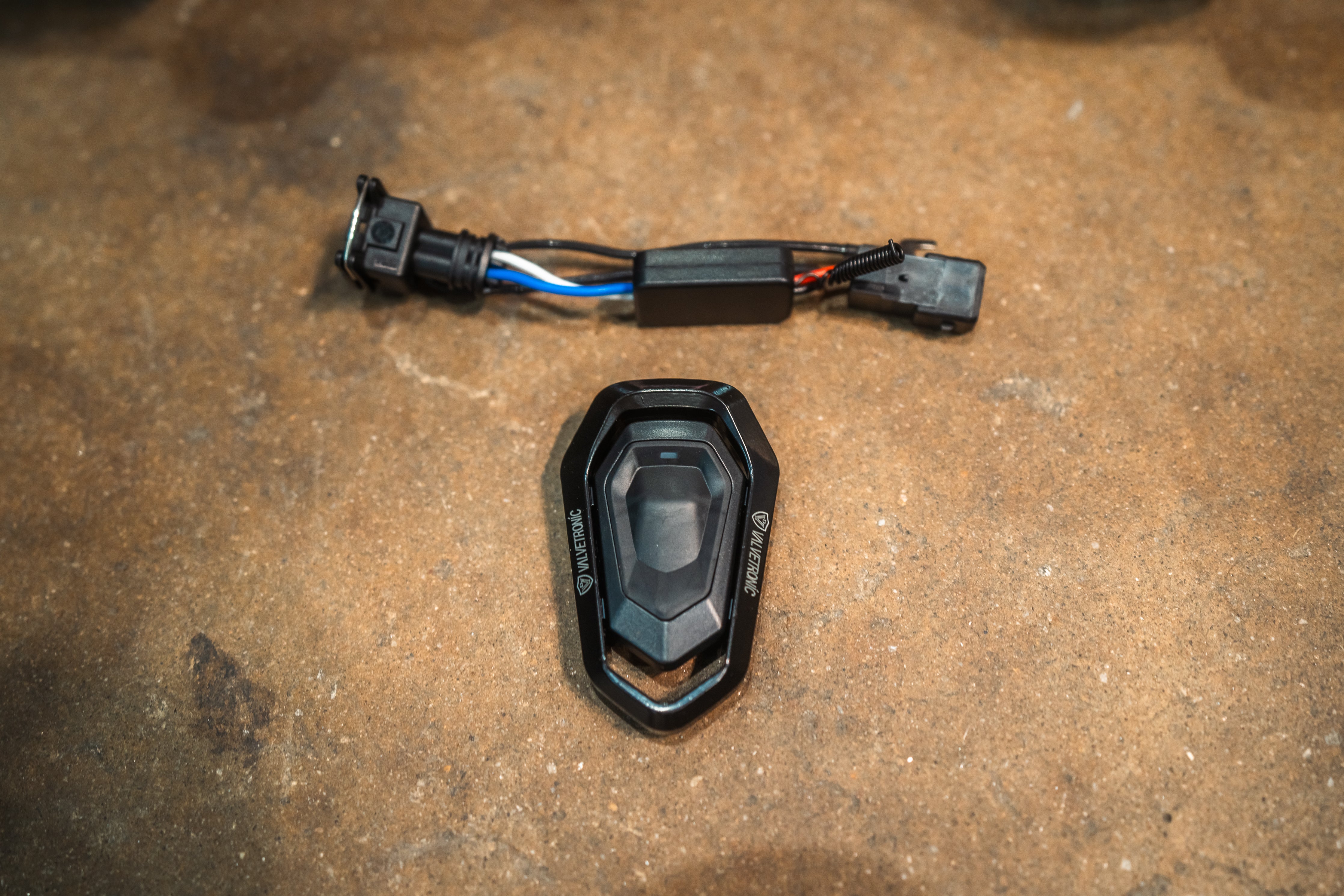 Valvetronic Valved Sport Exhaust System for Porsche 911 Carrera / S / GTS (991.1) - Image 26