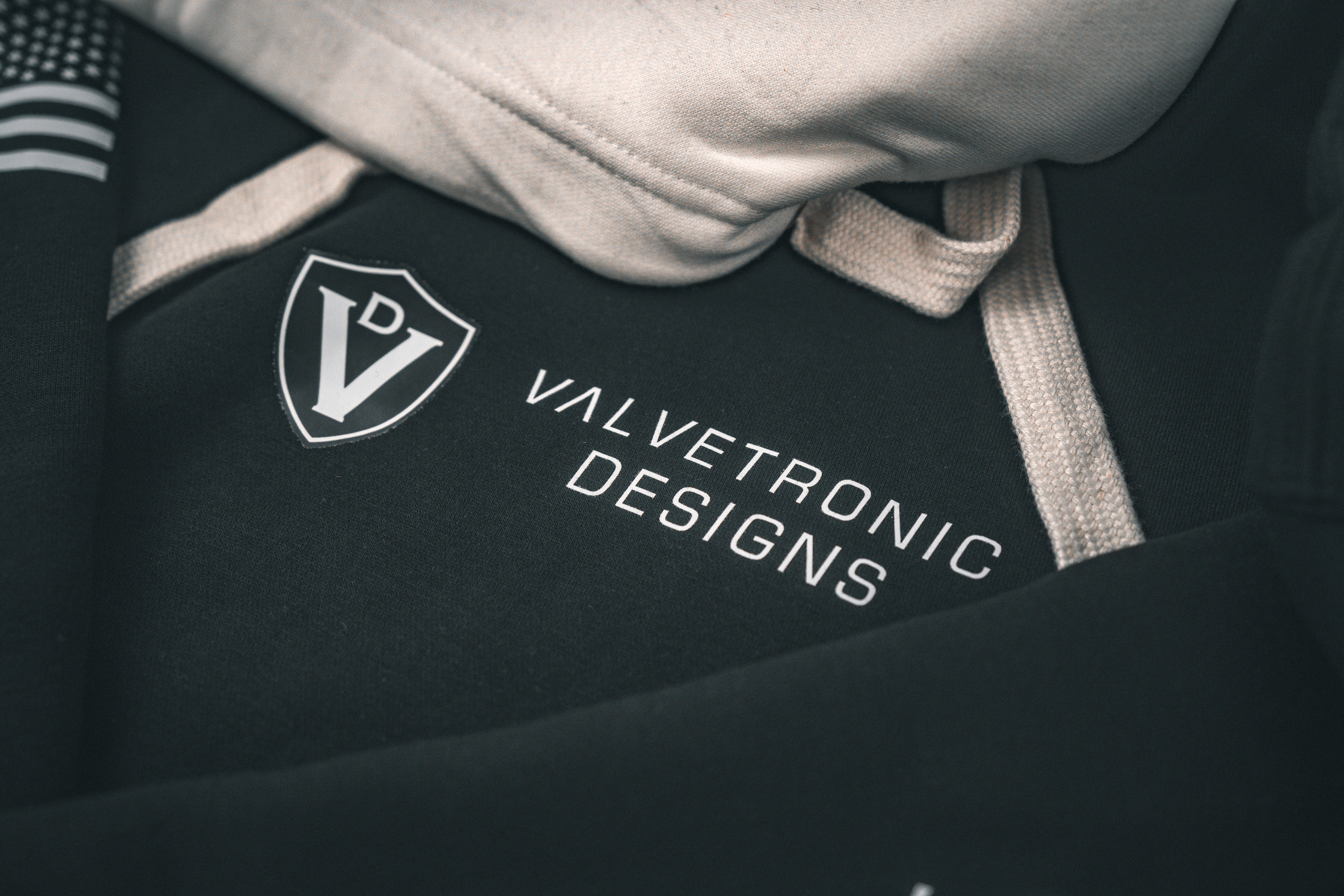 Valvetronic Designs Black & White Hoodie - Image 5